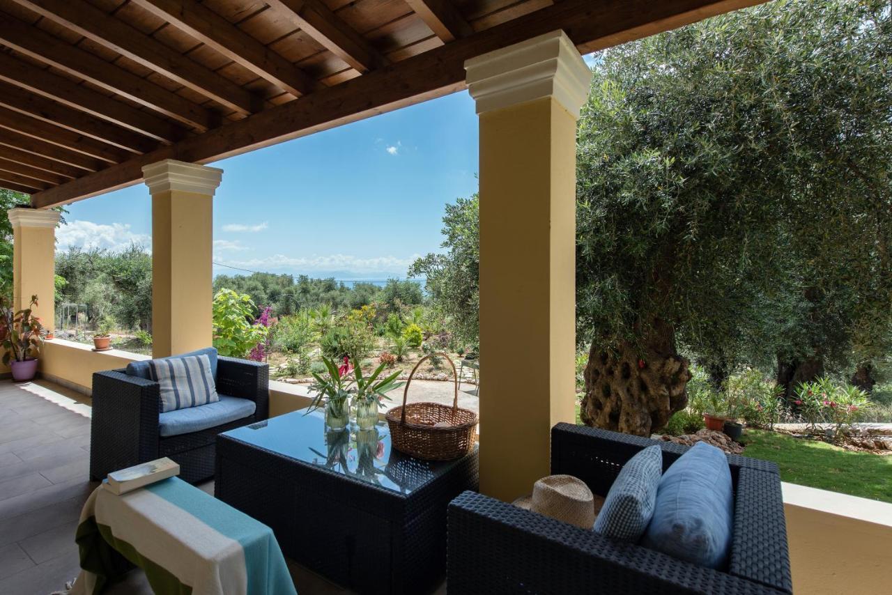 Terra Rossa By Konnect, Views To Ionian Sea Villa Spartylas Exteriör bild